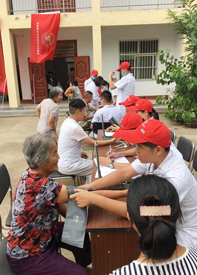 �ʝ��t(y��)�W(xu��)���ƌW(xu��)У���ഺ���� ��(��i)�M���g����(��i)���t(y��)������(w��)		