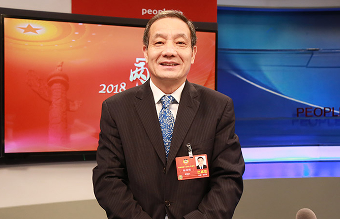 全國政協(xié)常委、湖南省人大常委會(huì)副主任楊維剛：創(chuàng)建“數(shù)字政府”賦能數(shù)字經(jīng)濟(jì)發(fā)展